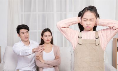 Trẻ nổi loạn: Làm gì để giúp trẻ?